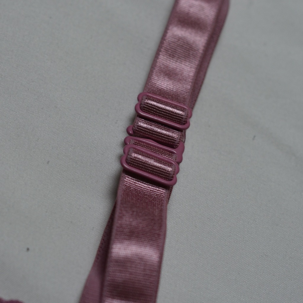 Pink Lace Garter Set - Picture 15 of 16